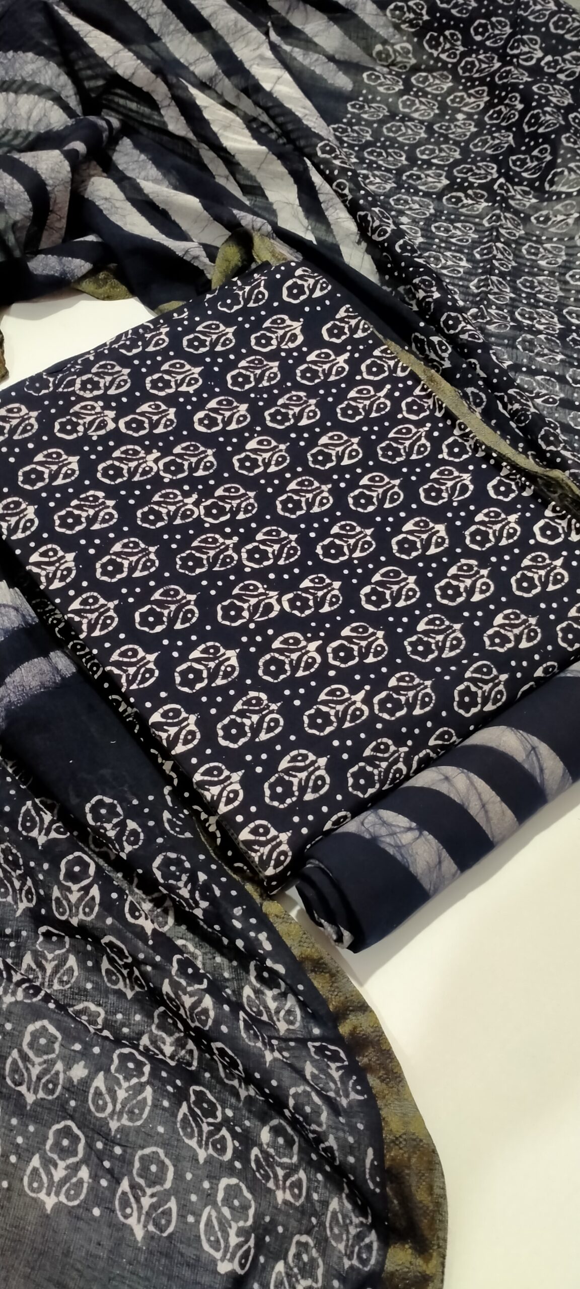BATIK PRINTED SUITE